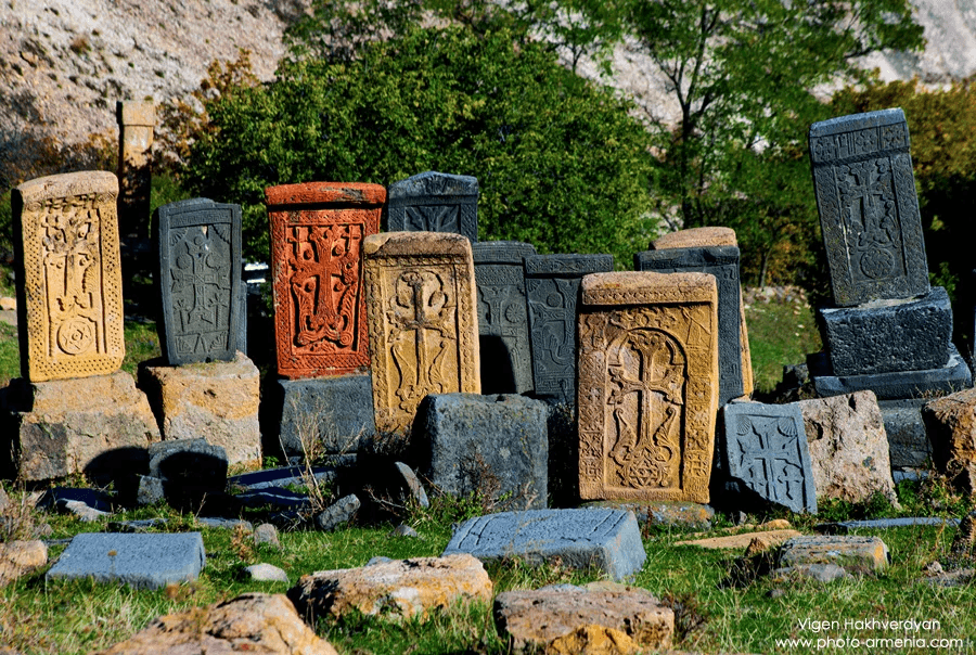 Khachkar Studios увеличила поддержку христианских общин в США